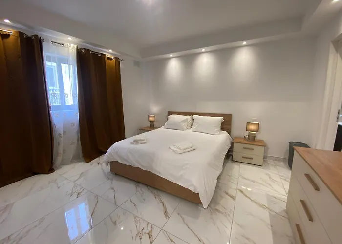 아파트 St Julians Close To Saint Julian's