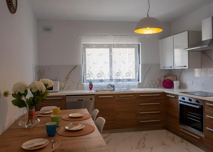 아파트 St Julians Close To Saint Julian's